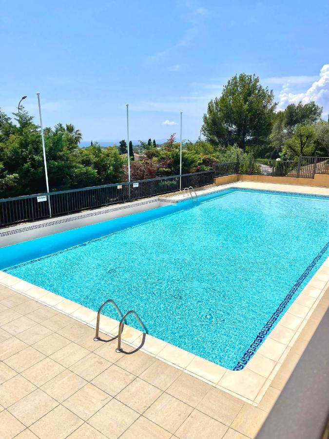 Appartement Vue Exceptionnelle Saint-Raphaël Exterior foto